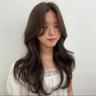 ミディアム カラー ヘアアレンジ 🌟🍒ハイトーン 韓国ヘア/ユウミのヘアスタイル