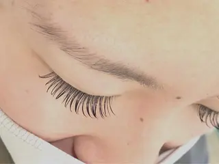 マツエク・マツパ eyelist🌷 Madokaのマツエク・マツパデザイン