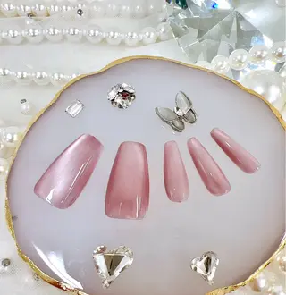 ネイル クイーンズネイル銀座所属・Queeens nailのネイルデザイン