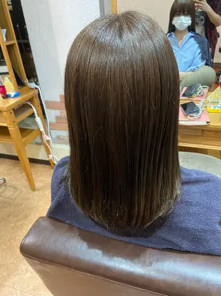 ミディアム カラー 成田 海斗のヘアスタイル