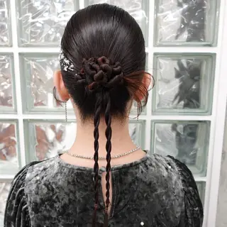 セミロング ヘアアレンジ 🌐サトウ リョウ🌐のヘアスタイル