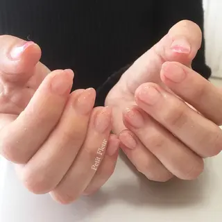 ネイル Petit Fleur所属・青柳 亜梨奈のマツエク・マツパデザイン