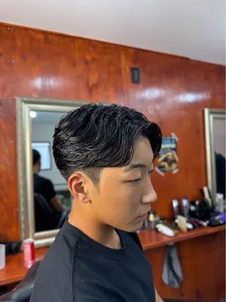 ショート パーマ メンズ 浪漫頭髪所属・ツカノ ソウタのヘアスタイル