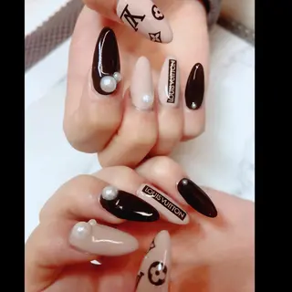 ネイル 柘植 祐子のネイルデザイン