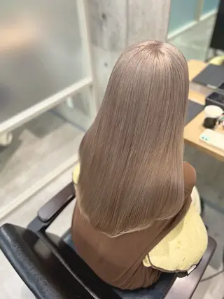 ロング カラー newi ナカノのヘアスタイル