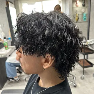 ショート パーマ メンズ ユウ🪄 パーマ指名No1のヘアスタイル