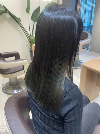 ロング 畠山 莉緒のヘアスタイル