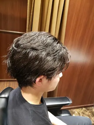 パーマ ミディアム メンズ barber shopのヘアスタイル