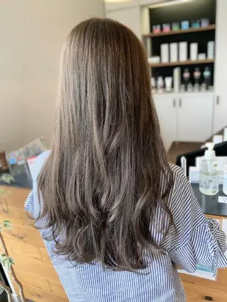 カラー 堀 望美のヘアスタイル