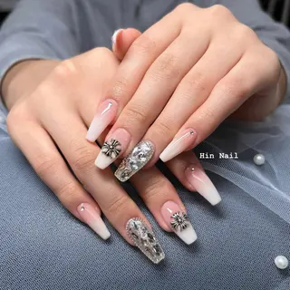ネイル HIN NAILのネイルデザイン