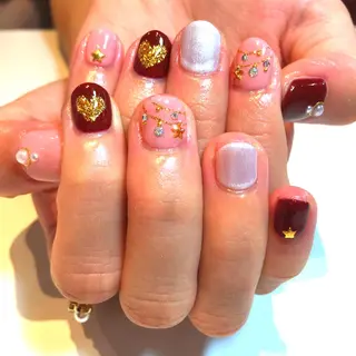 ネイル アンドルーチェ スクールの眉毛・アイブロウイメージ