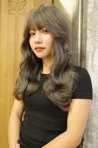 ロング Pia hair design所属・【Pia】 セナ/ハイトーンのヘアスタイル