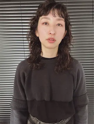 ミディアム カラー kotomi .のヘアスタイル