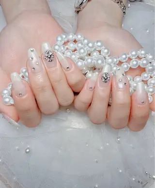 ネイル M🌷nail 長さだし専門店のネイルデザイン