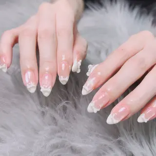 ネイル u.Neek（apartmentシェアサロン内）所属・u.Neek minaのネイルデザイン