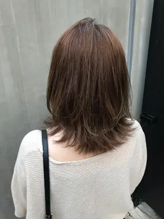 ミディアム カラー 赤み消し韓国ヘア レイヤー縮毛🤍渡邉のヘアスタイル