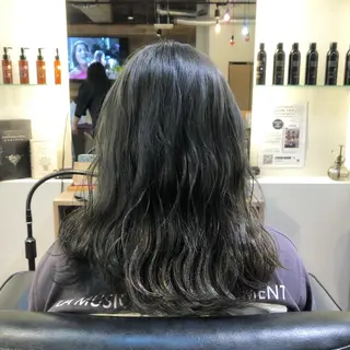 セミロング stream1st所属・ツヤカラー 🕊️sayakaのヘアスタイル