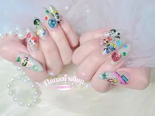 ミディアム Hanaai Salon新大久保店のネイルデザイン