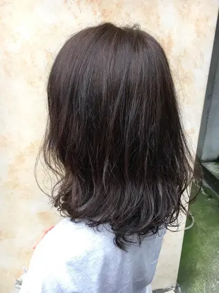 ミディアム gite カワムラナオキのヘアスタイル