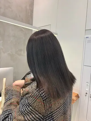 ミディアム W-TOKYO所属・艶髪ストレート🫶 AYANAのヘアスタイル