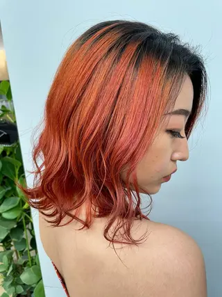 ミディアム SAEKI【ior 】北千住店ブリーチのヘアスタイル