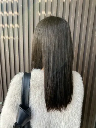 セミロング カラー continue所属・笹木 真理子のヘアスタイル