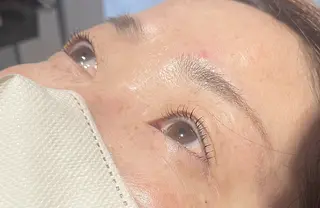 マツエク・マツパ eyelash salon f所属・鈴木 百音のマツエク・マツパデザイン