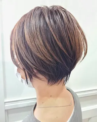 ショート カラー 服部 聡洋のヘアスタイル