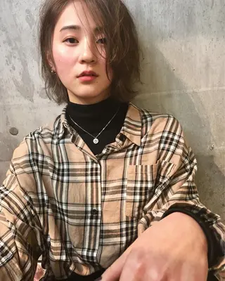 ショート カラー 髪質改善ｶﾗｰ ｹｱﾌﾞﾘｰﾁ/ﾀﾑのヘアスタイル