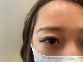 アイブロウ RAD心斎橋山本 莉子のマツエク・マツパデザイン