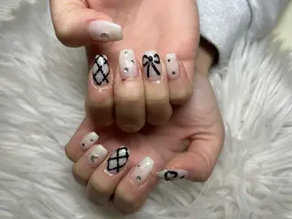 ネイル SOARE🤍 🤍のネイルデザイン