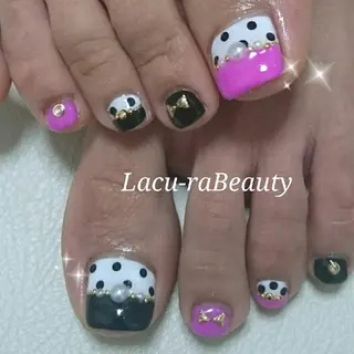 ネイル 小顔と腸の専門店 ラクーラビューティのエステ・リラクイメージ