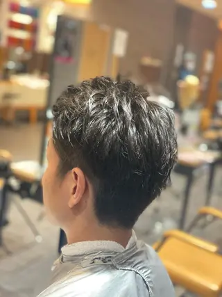 メンズ 尾崎 優也のヘアスタイル