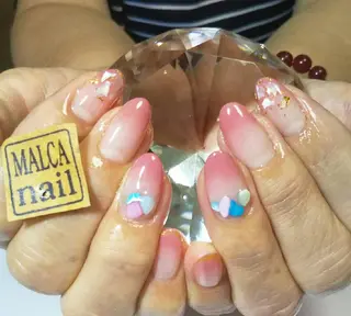 セミロング ヘアアレンジ パーマ ネイル キッズ マツエク・マツパ MALCAnail(マルカネイル)所属・荒木 莉奈のネイルデザイン