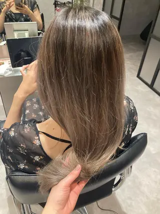 カラー HEDI所属・茨木 まひろのヘアスタイル