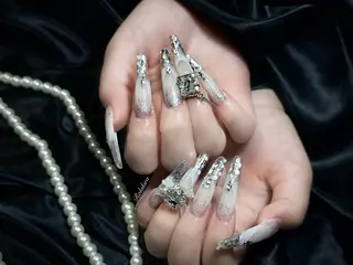 ロング Rola kira nail salon所属・Rola kira 麗のネイルデザイン