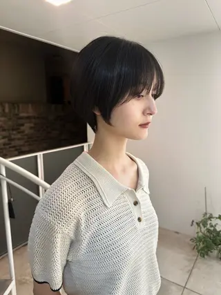 ショート レイヤー小顔ショート 吉田ジョウのヘアスタイル