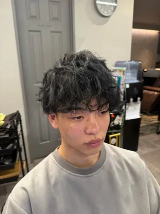 ショート カラー メンズ 髙橋 翔一のヘアスタイル