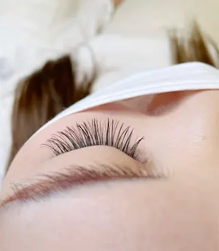 マツエク・マツパ eyelash &nail  Natura.所属・沖田 真奈美のマツエク・マツパデザイン