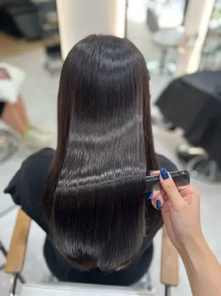 ロング カラー Zina aimiのヘアスタイル