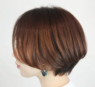 ショート 仲宗根 綾のヘアスタイル