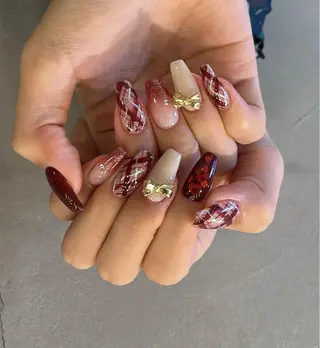 ネイル She nail studio 原宿店所属・🧸原宿の美フォルム ネイリスト🧸いいだのネイルデザイン