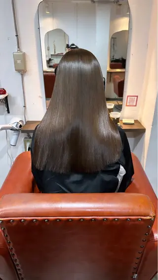 セミロング カラー ショートカット/ 江森　遼祐のヘアスタイル