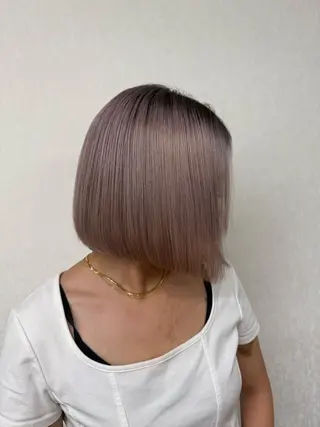 ショート salowin所属・ハイトーンカラー 馬場みなみのヘアスタイル