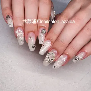 ネイル R inのネイルデザイン