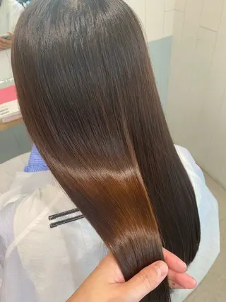 ロング Re:berta所属・エリア唯一🌈ᵕ̈* 派手髪モリヤ🌺のヘアスタイル