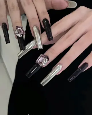 ネイル Theone栄店 赤松のネイルデザイン