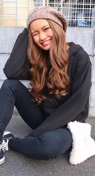 ロング カラー パーマ Device ディバイスのヘアスタイル