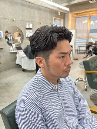 パーマ メンズ 八谷 将平のヘアスタイル