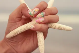 ネイル ネイル＆フラワーサロン〜Ri✦hiro〜鳥栖店所属・HIRATA RIEのネイルデザイン